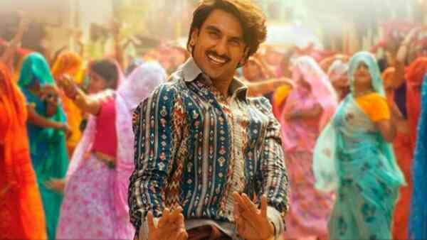 Ranveer Singh to take the mantle from Mukesh Khanna in Shaktimaan movie?