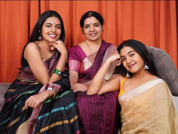 Jeevitha with her daughters