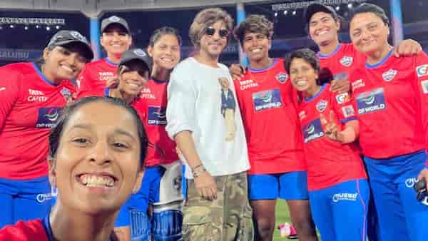 WPL 2024 - Jemimah Rodrigues shares pic with Shah Rukh Khan, says 'coach Kabir Khan came and gave us his blessing'