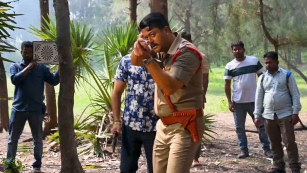 Tiger Nageswara Rao: Jisshu U Sengupta jazzes up as police officer CI Mouli