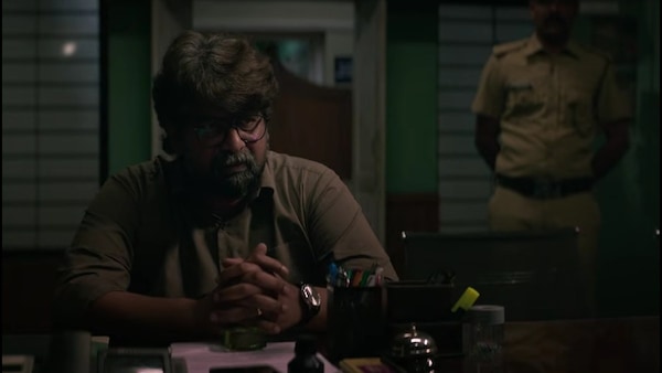 Joju George in Valathu Vashathe Kallan