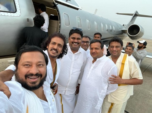 Chandru and Upendra take off to Tirupati a day ahead of the film's release