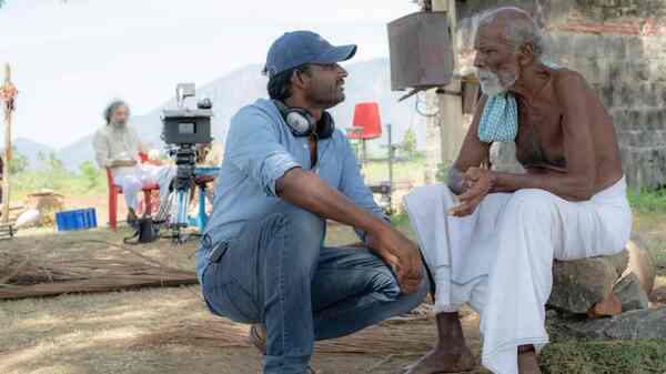 Manikandan with Nallandi