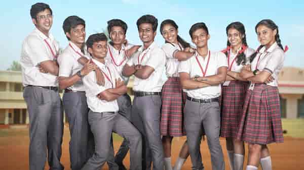 Kanaa Kaanum Kaalangal Episodes 1 to 4 review: The coming-of-age drama kicks off in a partly engaging manner