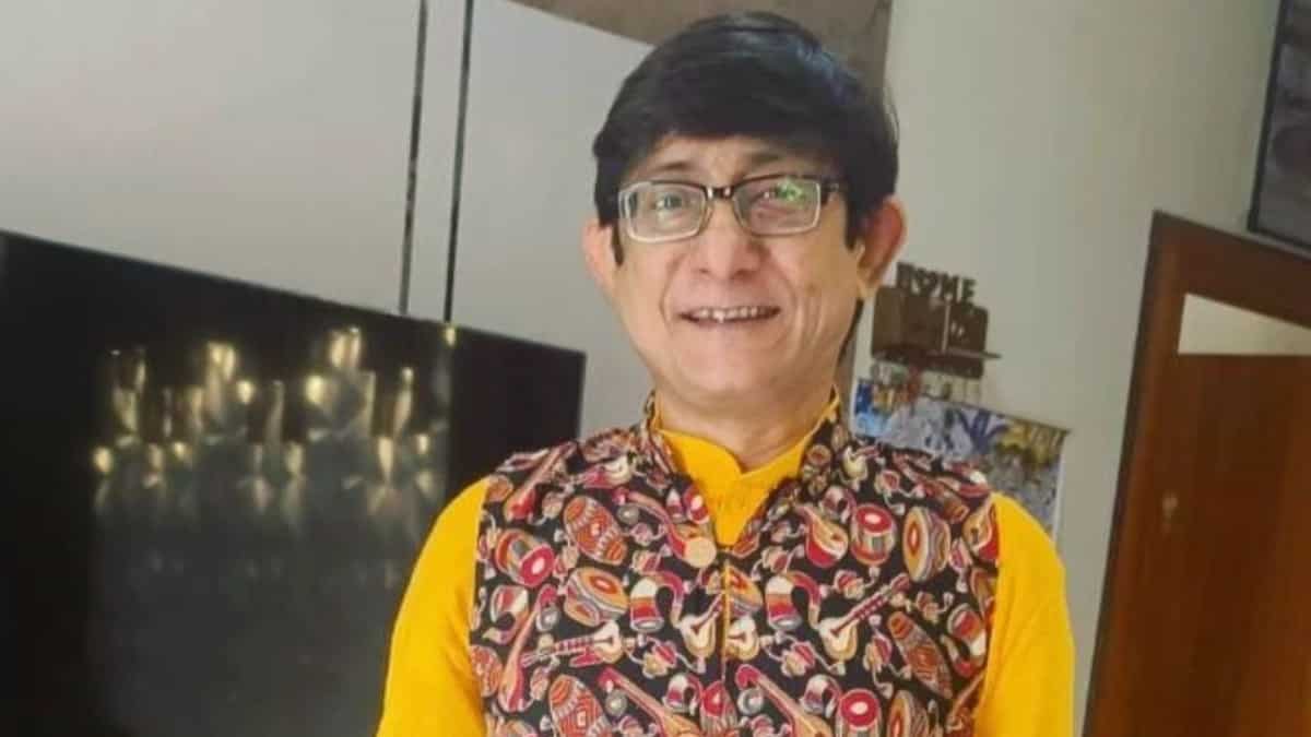 Kanchan Mullick asked to leave a campaign rally and here’s how he reacted