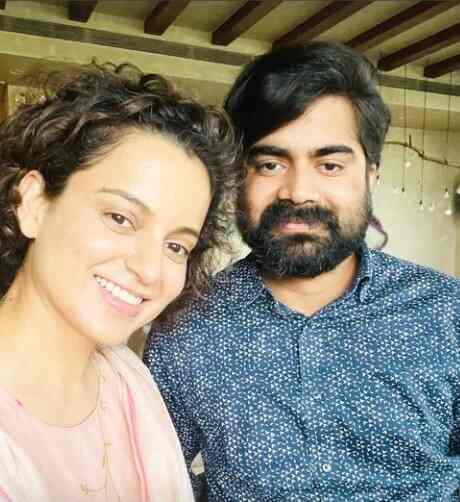 A picture uploaded by Mayank Madhur of him and Kangana Ranaut