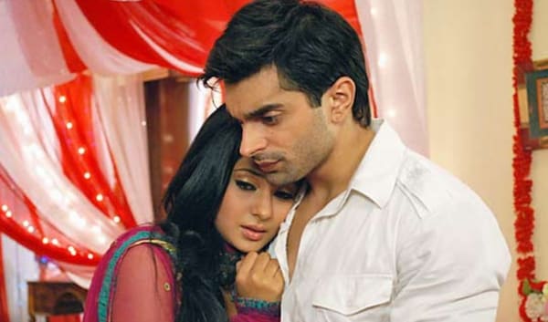 In Pics: Dill Mill Gayye- Here's what the actors in the Jennifer Winget, Karan Singh Grover show are up to now