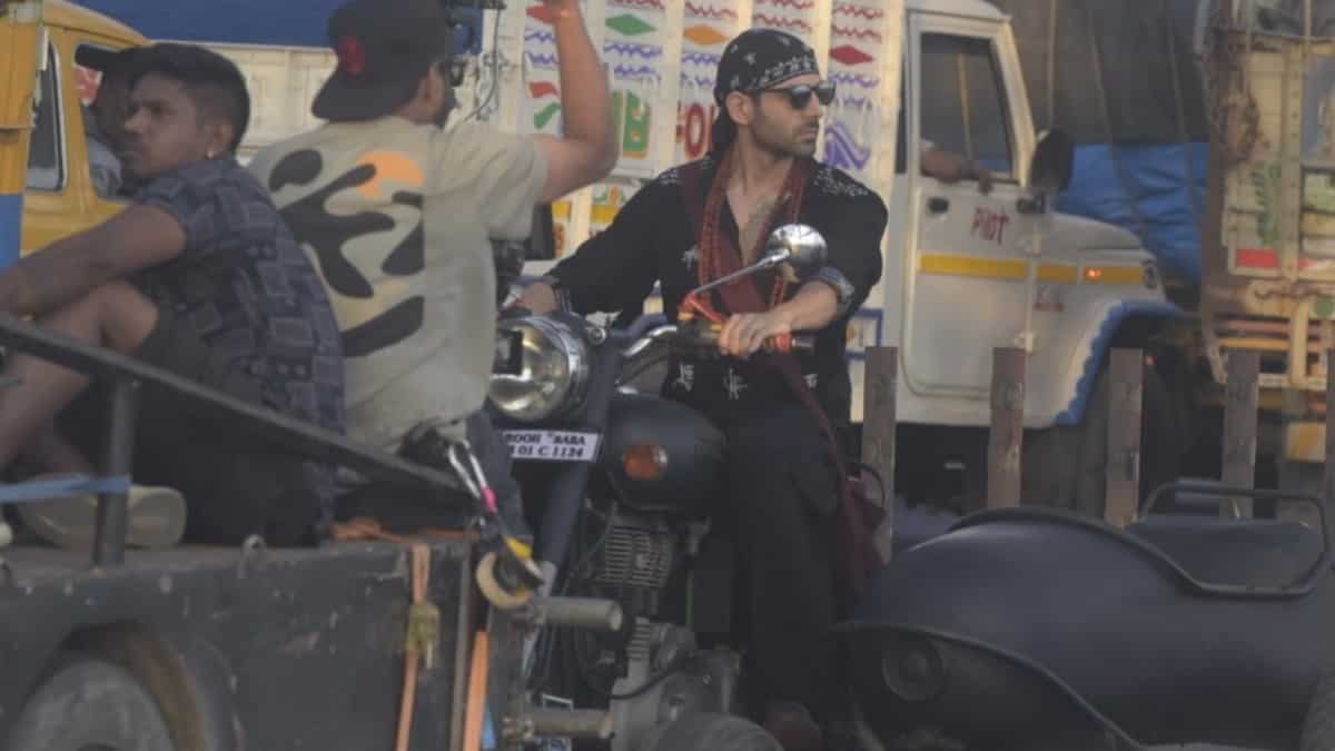 https://www.mobilemasala.com/film-gossip/Kartik-Aryan-shoots-in-Kolkata-for-Bhool-Bhulaiyaa-3-here-is-his-plan-for-the-day-i252337