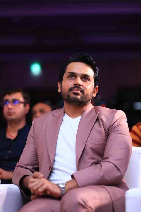 Is THIS the confirmed title for Karthi's upcoming project with acclaimed filmmaker Raju Murugan?