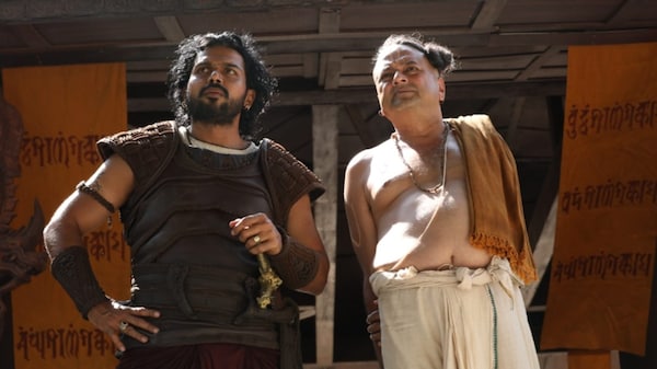Karthi and Jayaram as Vandiyathevan and Azhwarkadiyan Nambi in Ponniyin Selvan