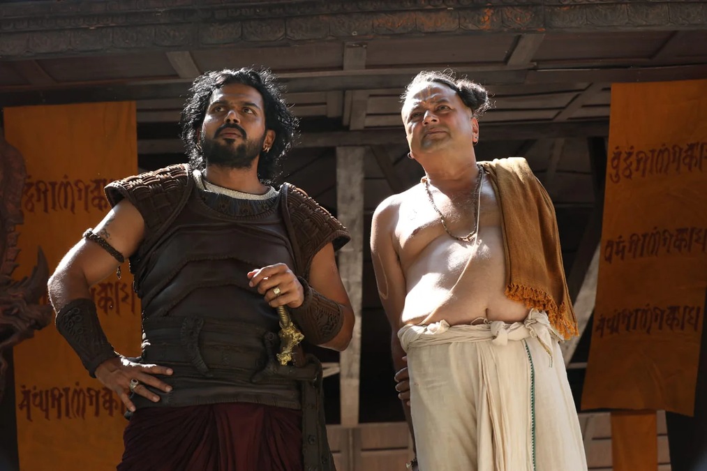 Playing Vandhiyathevan and working with Mani sir again felt surreal: Ponniyin Selvan actor Karthi