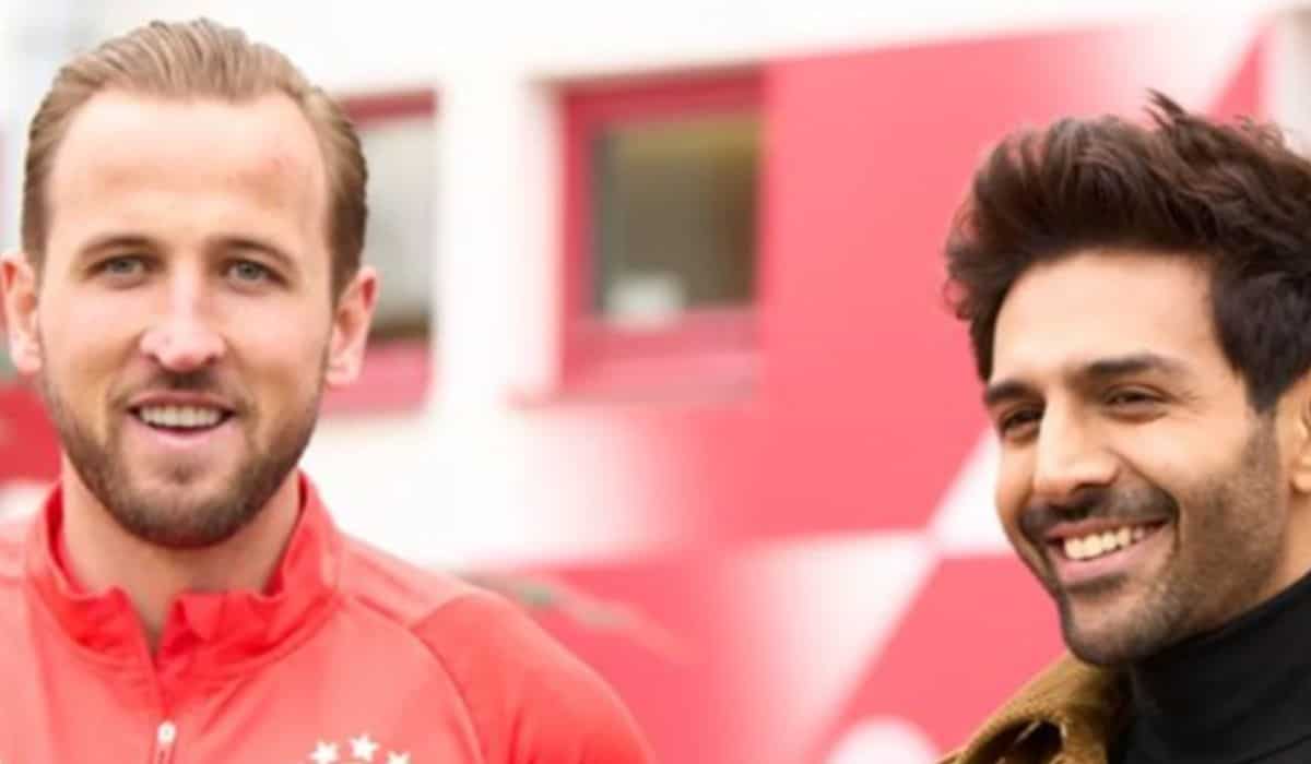 https://www.mobilemasala.com/film-gossip/Kartik-Aaryan-shares-selfie-with-ace-footballer-Harry-Kane-fans-hail-the-starting-Two-football-champions-in-one-place-together-great-i228065