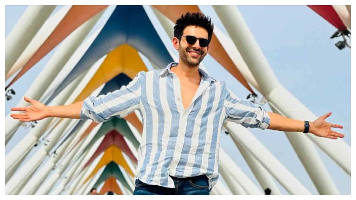 https://www.mobilemasala.com/film-gossip/Kartik-Aaryan-on-nepotism---Chances-and-opportunities-arent-equal-for-i277936