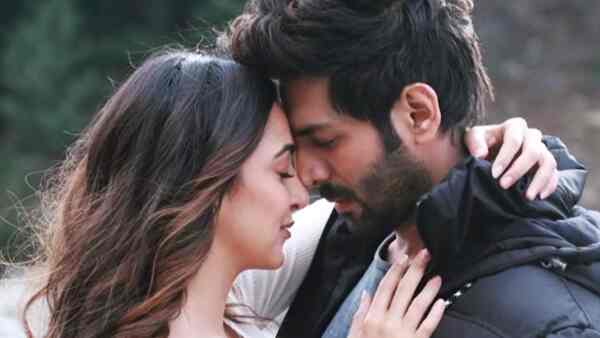 Satyaprem Ki Katha: Kartik Aaryan announces Kiara Advani as his ladylove in the upcoming romantic flick