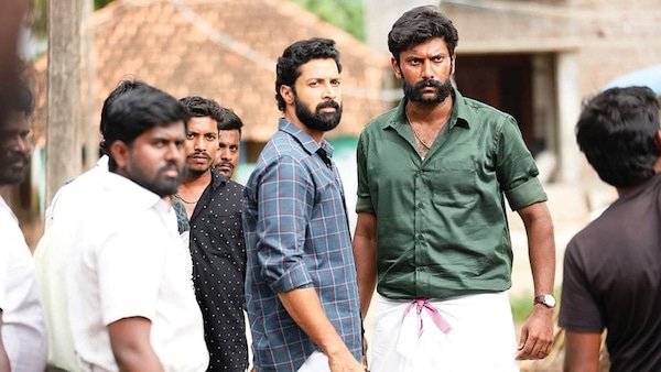 Kazhuvethi Moorkkan Review: This Arulnithi-starrer had the potential to strike a chord, but is let down by mediocre writing