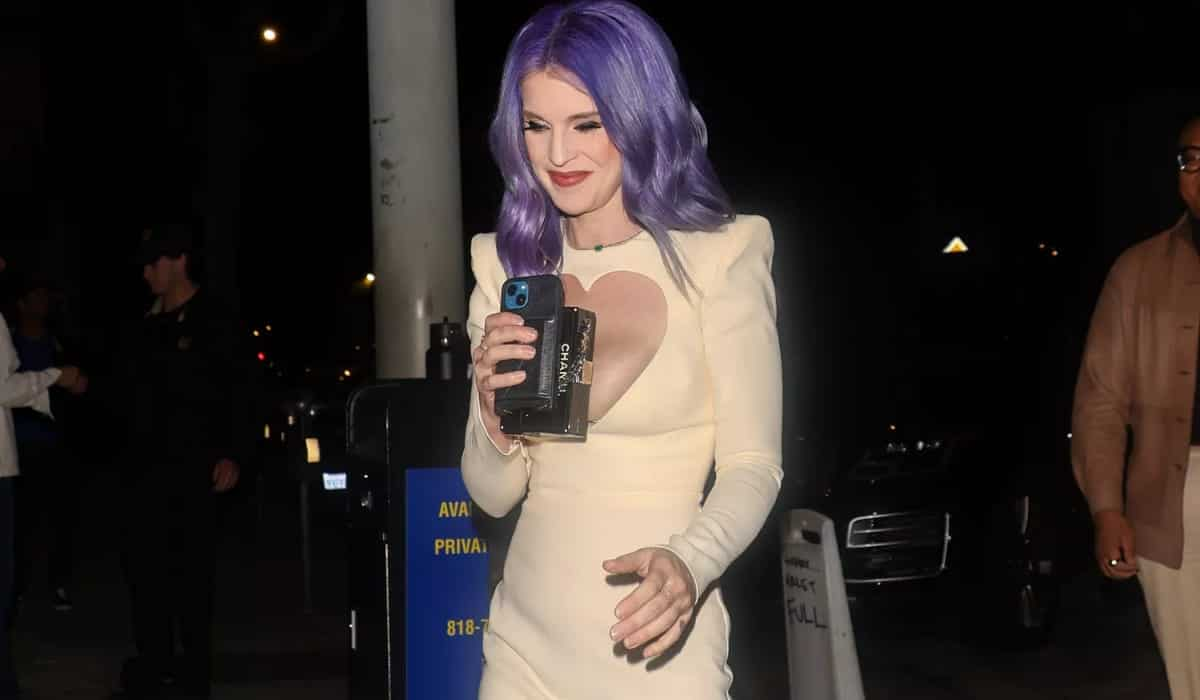 Kelly Osbourne's new killer buzz cut