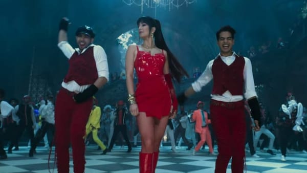 Phone Bhoot song Kinna Sona: Katrina Kaif, Siddhant Chaturvedi, Ishaan Khattar have a ghostly dance party
