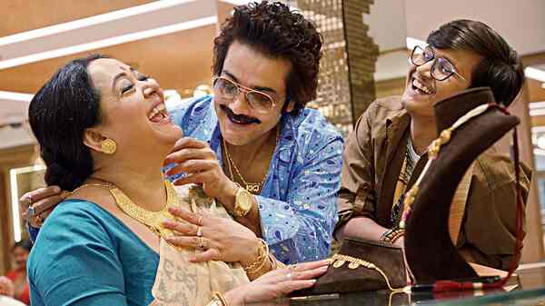 Kishore Kumar Junior review: Prosenjit Chatterjee's film is a musical journey which gravitates you to it