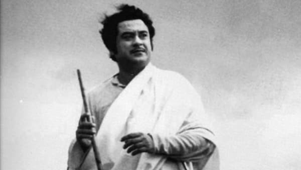 Kishore Kumar birth anniversary: From ‘no-singing for free’ to his love life; lesser-known facts of the legendary singer