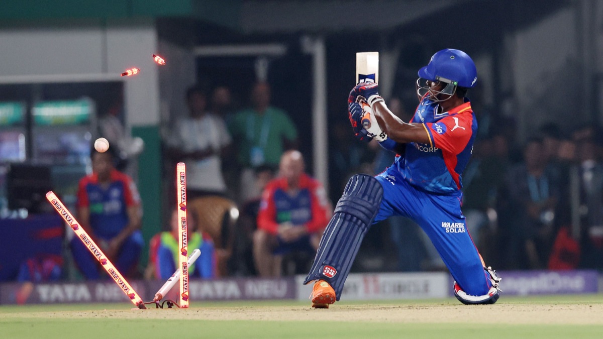 IPL 2024 - Kolkata fans go wild as DC loses 4 wickets in quick succession at Eden Gardens