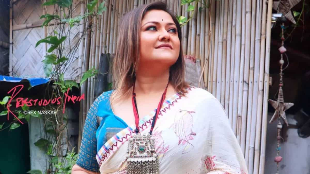 https://www.mobilemasala.com/film-gossip/After-Sudipa-Chatterjee-Kaninika-Banerjee-then-host-Kitchen-and-Zee-Bangla-i301344