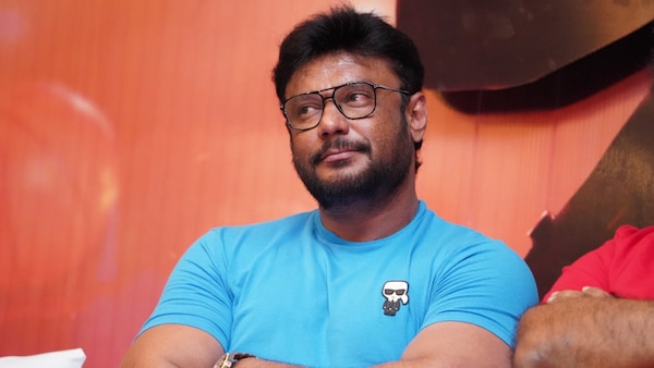 Darshan releases video of him playing cricket with friends on KCC 2023 day