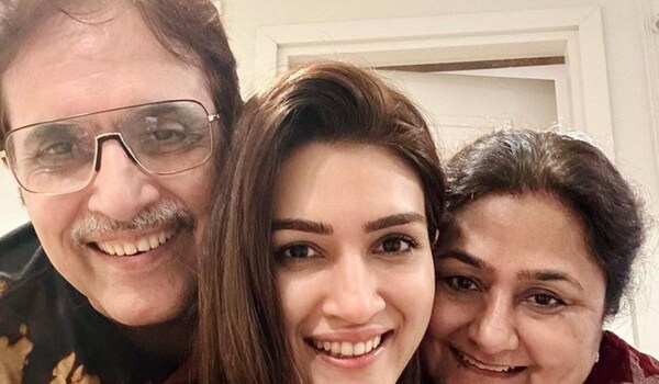 69th National Film Awards 2023: Inside pics from Kriti Sanon’s celebrations after winning the National Award for Mimi