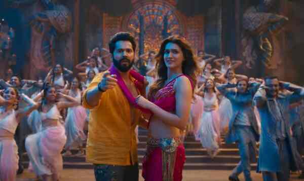 Bhediya song Thumkeshwari: Shraddha Kapoor is the gorgeous surprise package in Varun Dhawan, Kriti Sanon's track