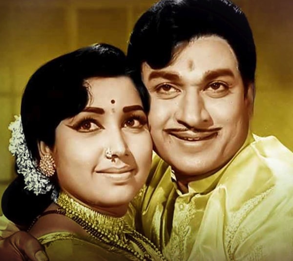 Jayanti and Dr Rajkumar in Kula Gourava
