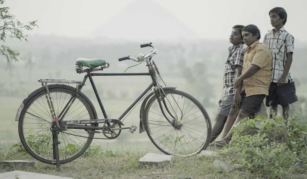 Kurangu Pedal Movie Review: A nostalgic tale of childhood which could have been explored more
