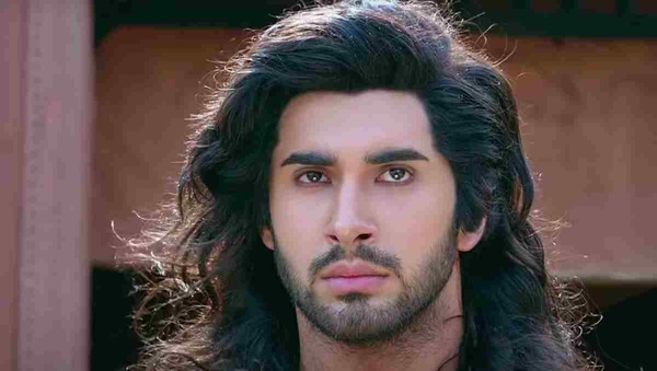 Lakshya in Porus | Image via YouTube