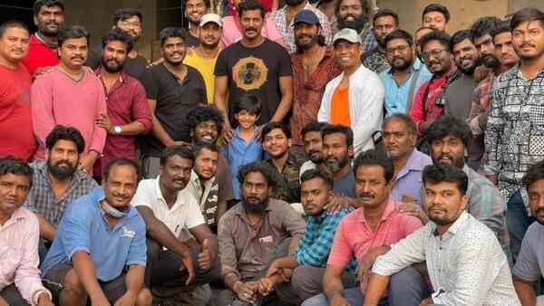 Vishal's Laththi wraps up its Hyderabad schedule; pending portions of the film to begin in Chennai