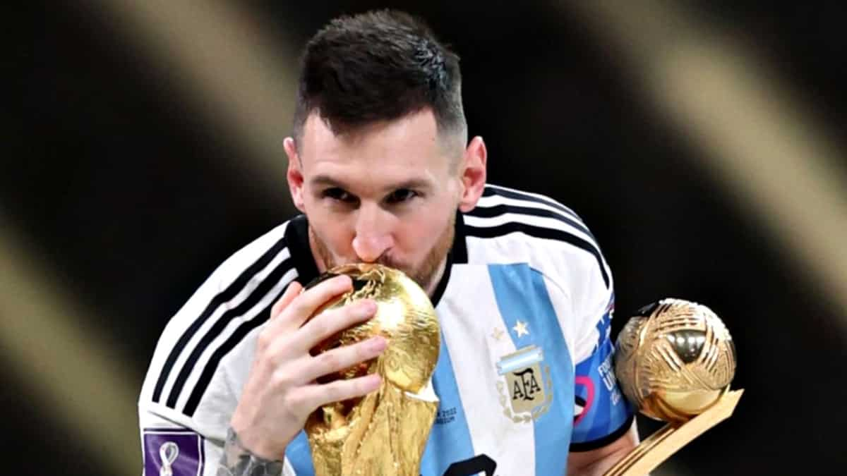 World Cup 2022 final: Win or lose, Argentina star Lionel Messi has settled  the GOAT debate forever - Eurosport