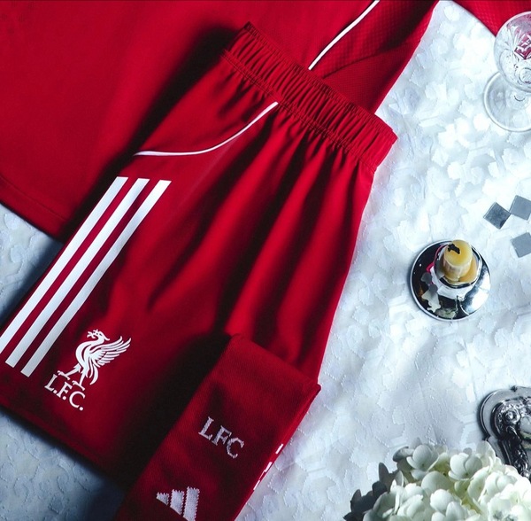 Liverpool FC Home Kit 2025/26