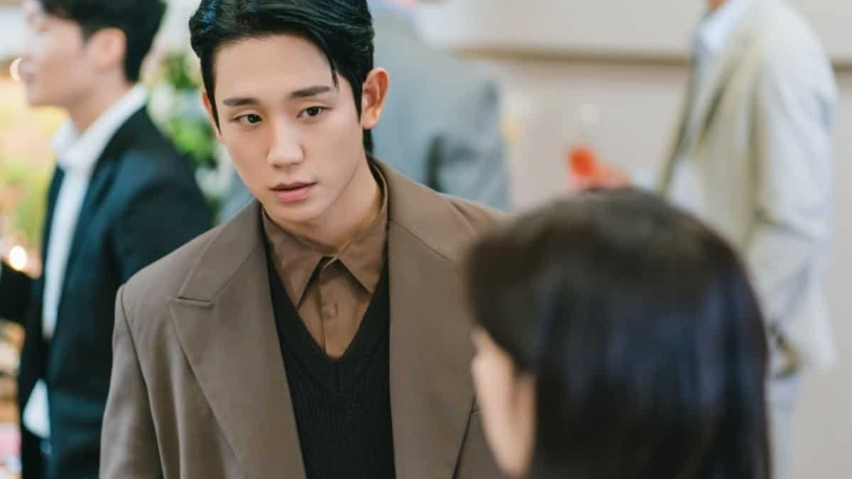 Love Next Door episode 2: Bae Seok-ryu runs into her mother while hiding from Choi Seung-hyo, what to expect from the K-drama next