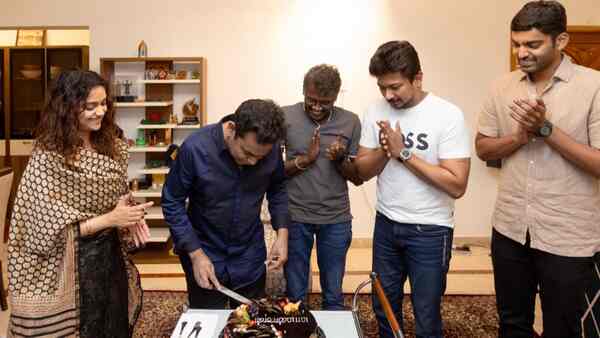 Maamannan success celebration begins! Mari Selvaraj, Udhayanidhi Stalin and Keerthy Suresh thank AR Rahman with THIS gesture