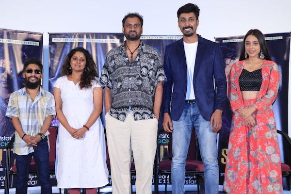 Mahi V Raghav with his team of Shaitan at the trailer launch