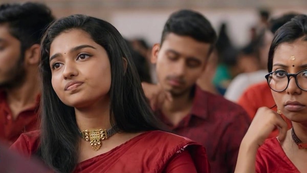 Mamitha Baiju as Sona in Super Sharanya