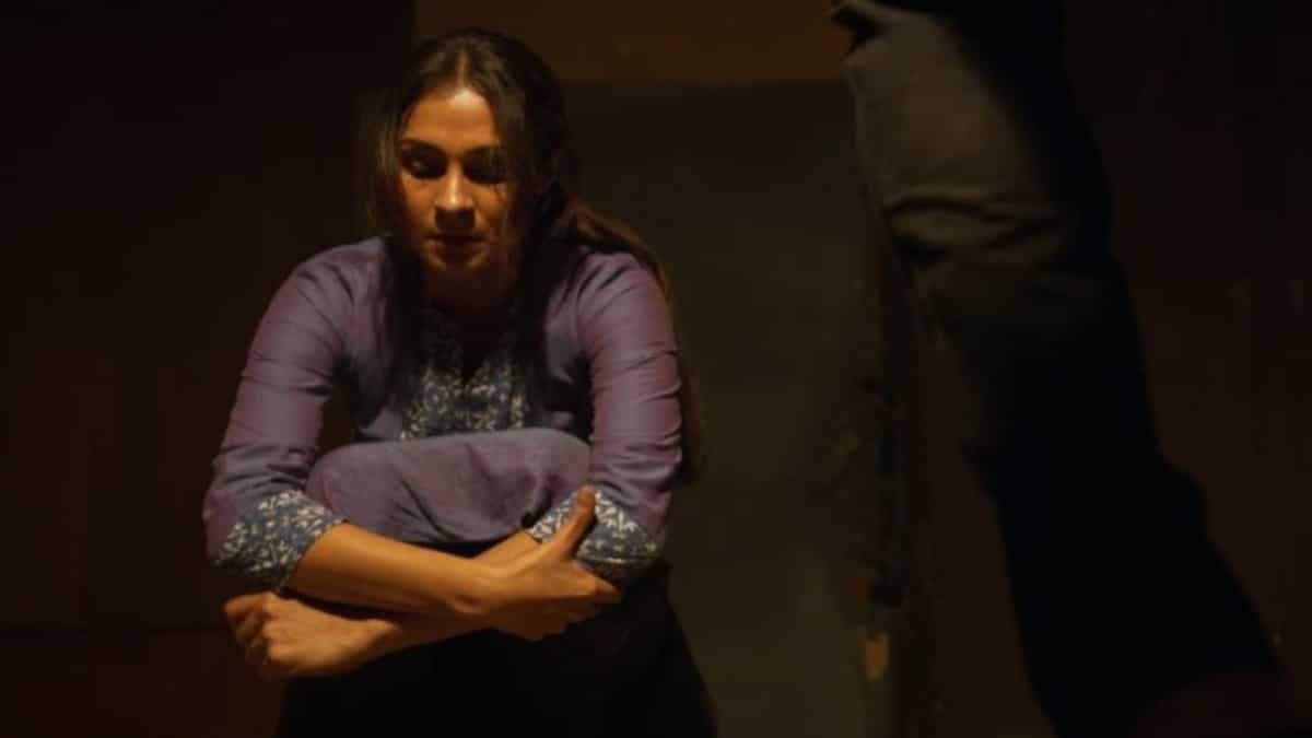 https://www.mobilemasala.com/movies/Manushi-trailer---Andrea-Jeremiah-fights-for-justice-in-this-promising-thriller-Watch-here-i255082