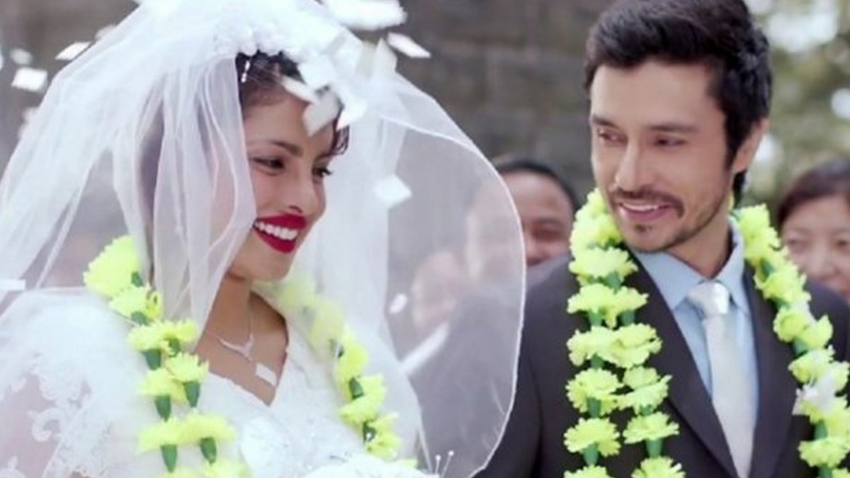 Exclusive! Priyanka Chopra would cut down on her own lines in Mary Kom for me: Darshan Kumaar