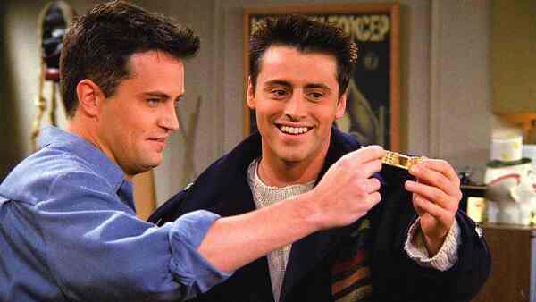 Matthew Perry as Chandler and Matt Le Blanc as Joey in the hit sitcom FRIENDS