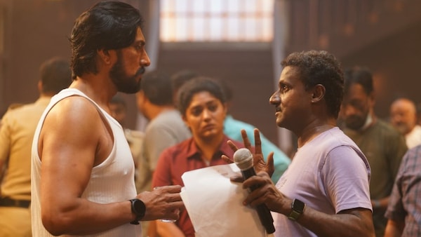 Kiccha Sudeep, Samyukta Hornad and director Vijay Kartikeyaa on the set of Max