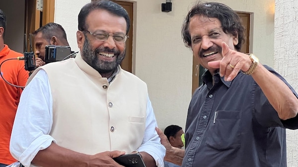Hanumantha Gowda and TN Seetharam on the set