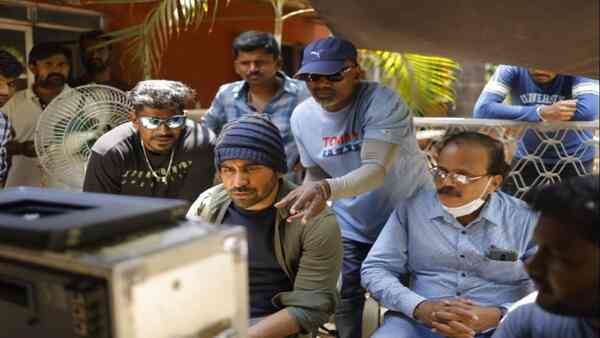 Vijay Milton shares intriguing BTS moments of an action scene from Mazhai Pidikatha Manithan