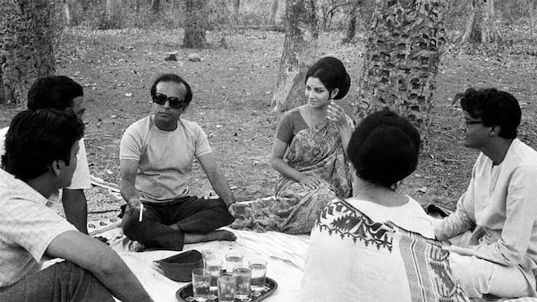 Still from Aranyer Din Ratri.