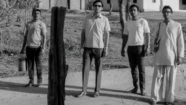 Still from Aranyer Din Ratri.