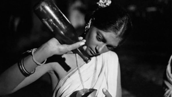 Still from Aranyer Din Ratri.