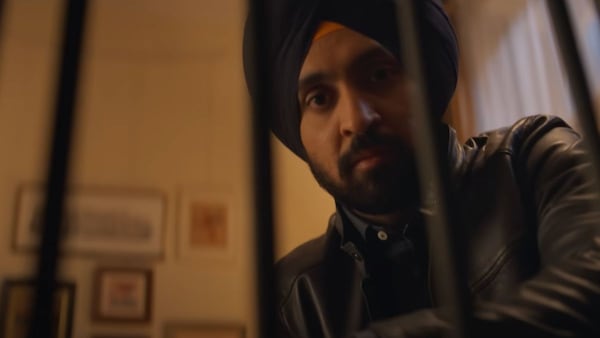 Still from Detective Sherdil.