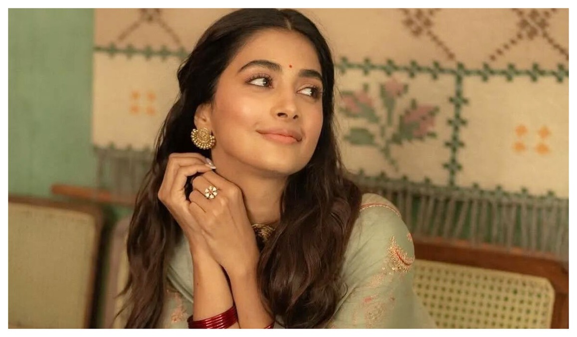 Pooja Hegde back in Telugu Cinema with a bang—Rs 3 crore salary revealed