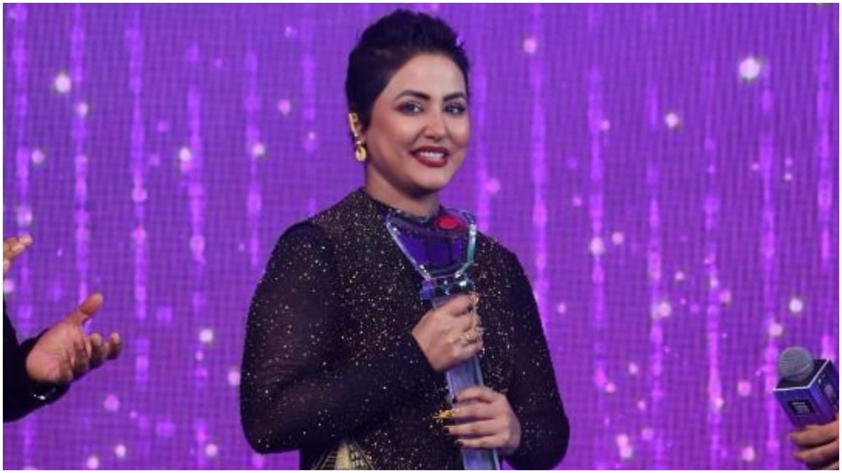 OTTplay Awards 2025: Hina Khan calls the award special as she debuts her real hair skipping wig for the first time post cancer diagnosis - ‘never posted a winning speech’